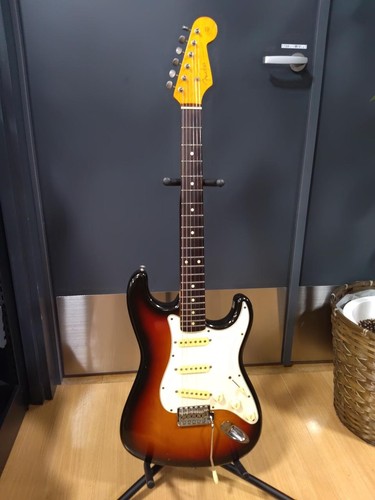 Guitare électrique fender - guitare,