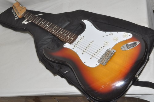 Guitare électrique fender - guitare,