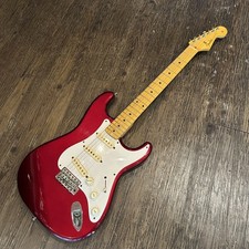 Guitare électrique MIJ Fender